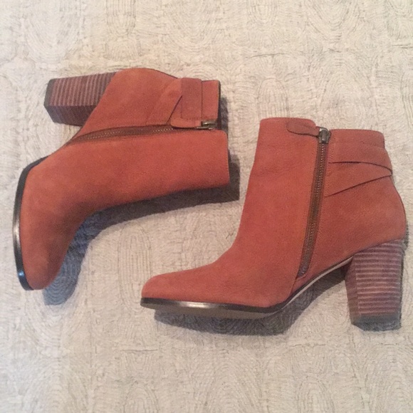 WORN ONCE Cole Haan Nubuck Leather Bootie - Picture 6 of 6